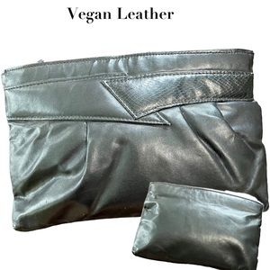 Vegan Leather Black 80’s Style Purse Clutch Pocketbook Pretty!